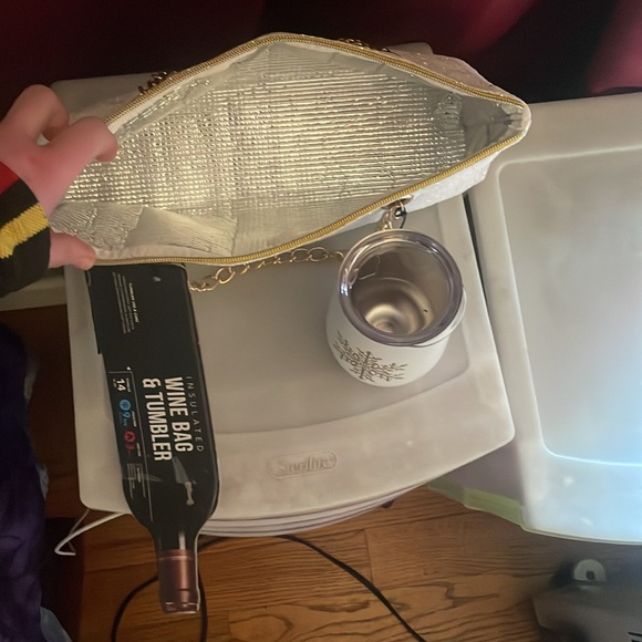 Wild Eye Designs Insulated WINE BAG White Glitter 14.5” x 6” with TUMBLER NWT - Picture 2 of 10